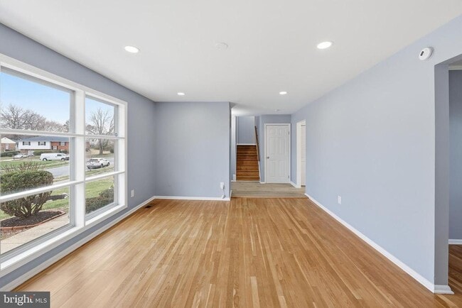 Building Photo - 11002 Trafton Ct