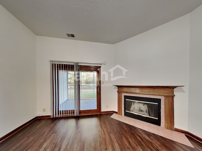 Photo - 9940 Wellcroft Ln