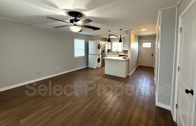 Photo - 2213 Spence Cir Unidad 2