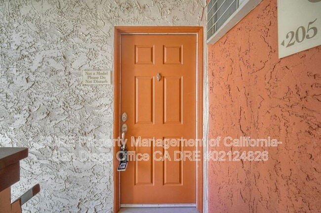 Photo - 9909 Azuaga St