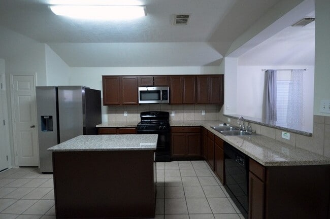 Photo - 22206 Hesse Ct