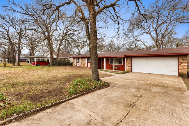 Photo - 316 S Barbara St