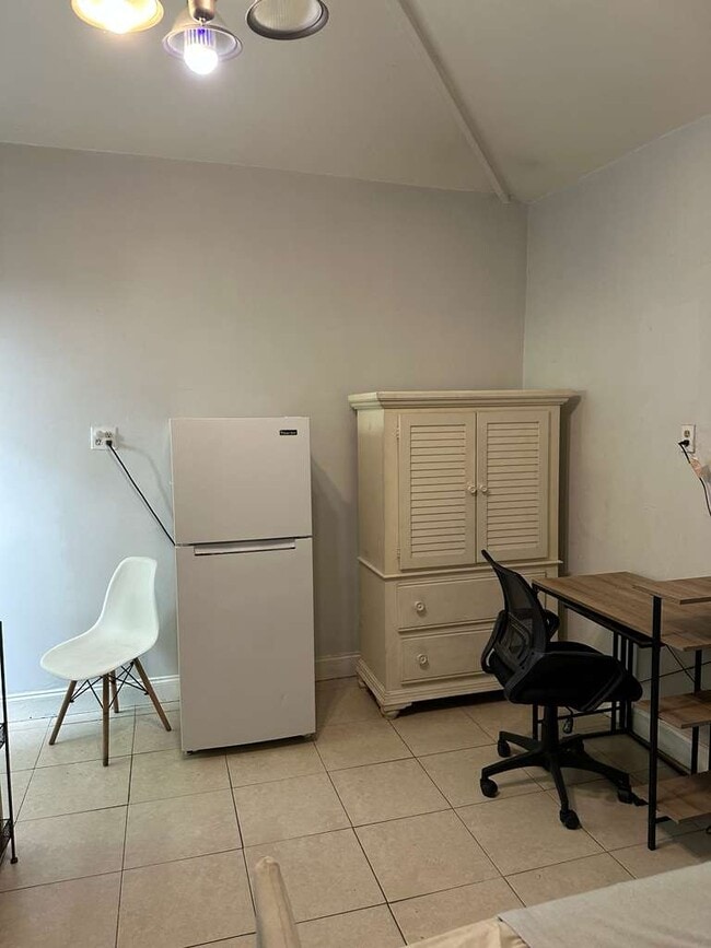 Photo - 7020 SW 71st Ave