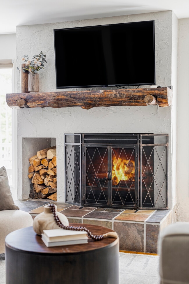 Photo - 377 Pearl St