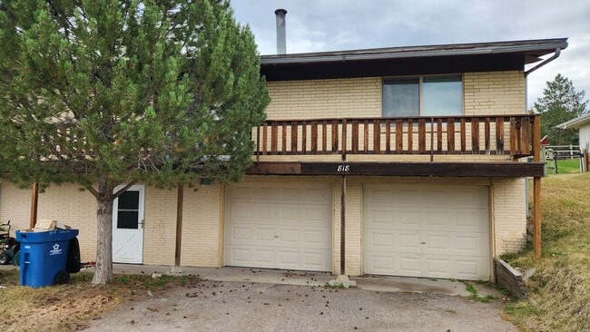 Building Photo - 816/818 Whitaker Dr Unit 818
