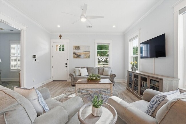 Photo - 10 Mariner Pass