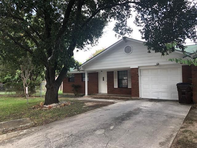 Photo - 1004 Bowie St Townhome