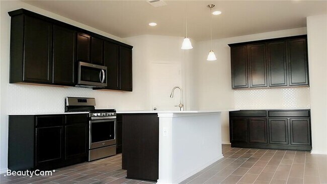 Photo - 2018 Crimson Rosella Trl