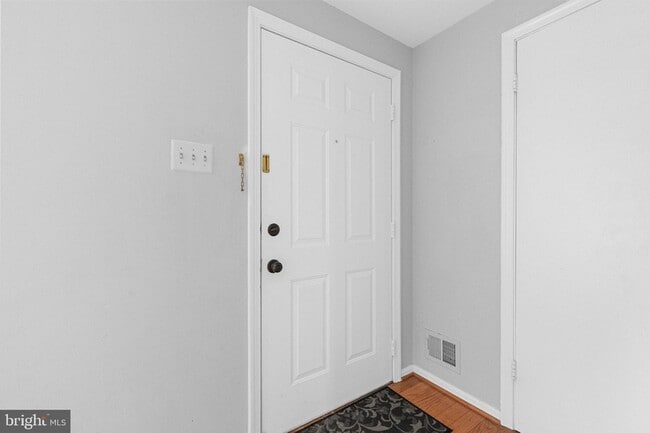 Photo - 9071 Loreleigh Way