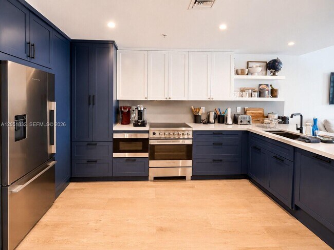 Photo - 6580 Indian Creek Dr Unit 505