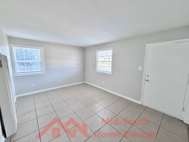 Photo - 3513 Rochester Rd