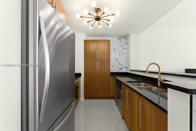 Photo - 300 S Biscayne Blvd Unit T-3407