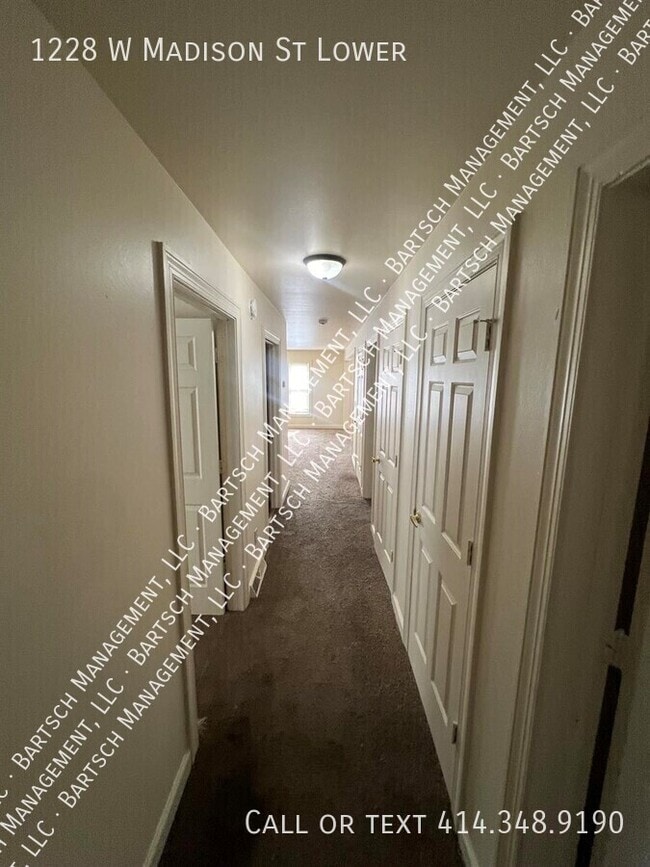 Photo - 1228 W Madison St