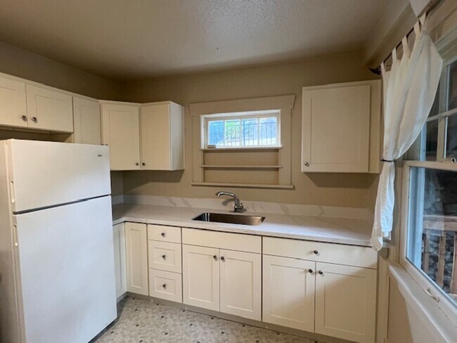 Photo - Luna Park Properties - Boysen Unit Boysen 2