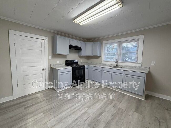 Photo - 627 W Kerr St Unit A