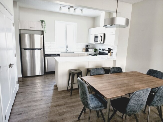 Photo - 13020-13113 113 Ave NW Unit 13020 MAIN