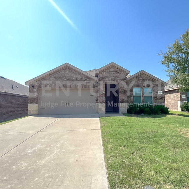 Building Photo - Well-Maintained 4/2/2 in Farmersville ISD ... Rental