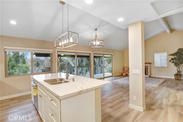 8036 Valle Vista Dr
