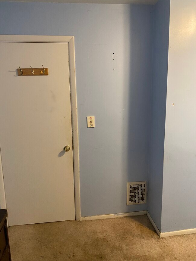 Photo - 24 Linden Pl
