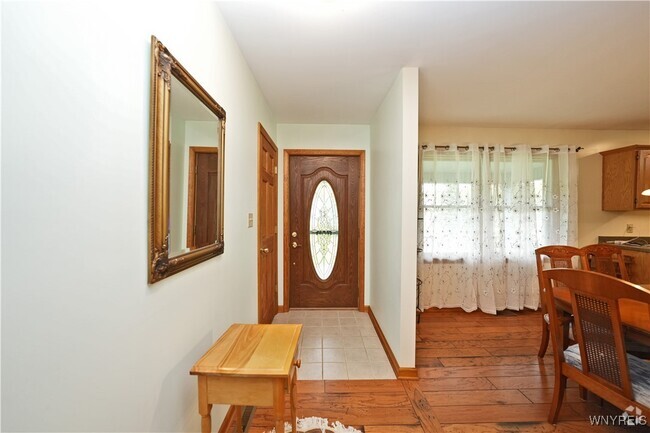 Building Photo - 922 Pletcher Rd Rental