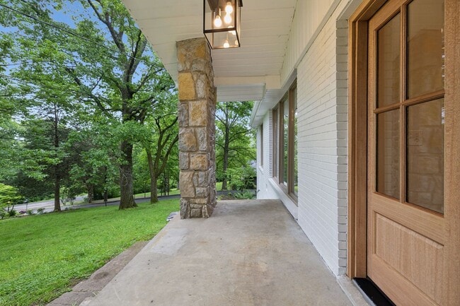 Photo - 909 Plateau Pkwy