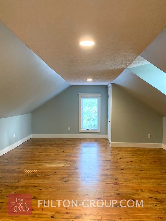 Photo - 851 Watson St SW Unit 2