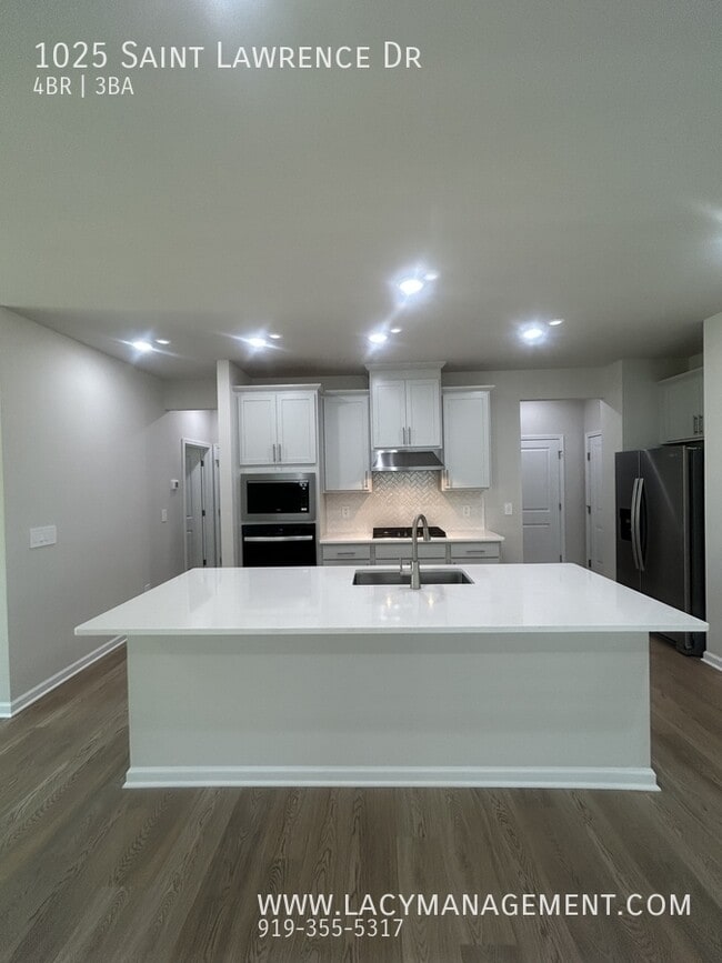 Photo - 1025 St Lawrence Dr