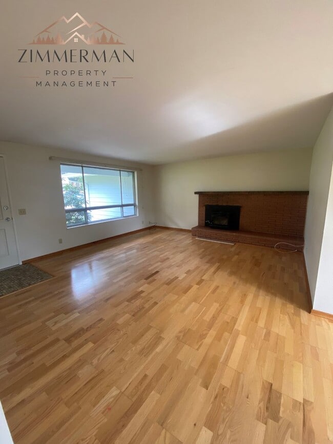 Photo - Charming Mid-Century Home