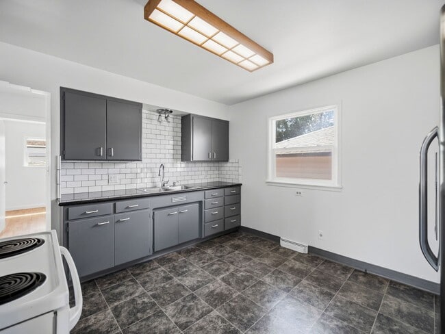 Photo - Charming Northwest Spokane Home | Minutes from Audubon Park & Downriver Golf Course