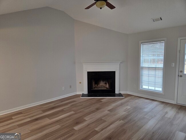 Photo - 14 Huntington Dr