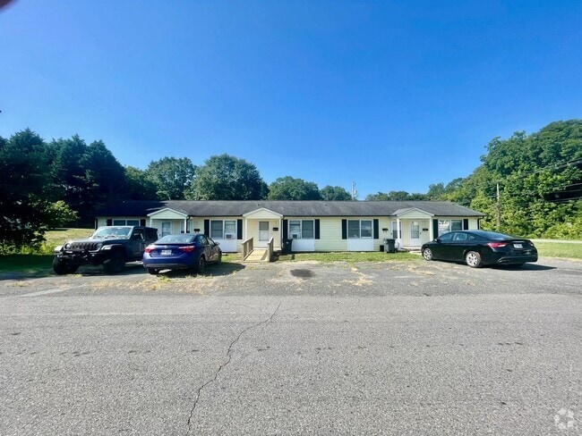 Building Photo - Must see Newly renovated 1 bedroom 1 bath ... Rental