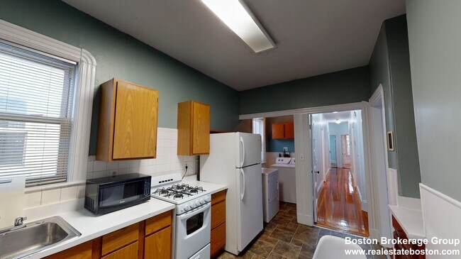 Photo - 789 Columbia Rd Unit 3