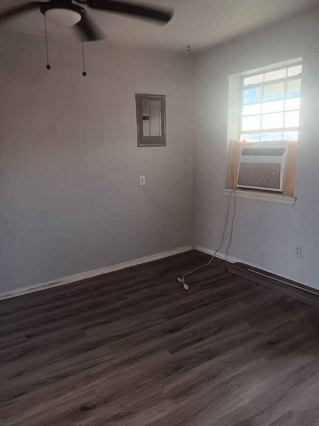 Photo - 504 S 5th St