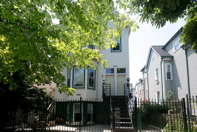 Building Photo - 2112 N Campbell Ave Rental