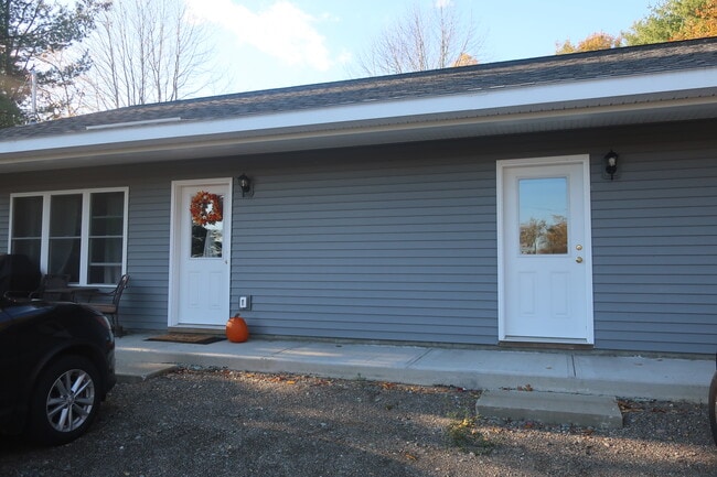 Photo - 73 Rancourt Rd Unit B