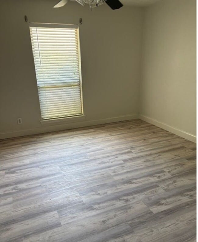 Photo - 2729 Hurstview Dr Unit #A