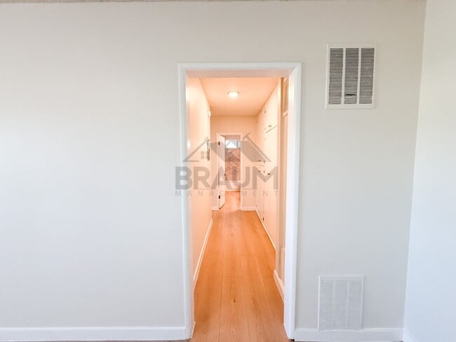 Photo - 5131 Buffalo Ave Unit 7