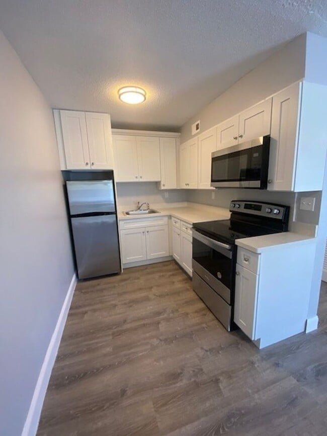 Photo - 2500 Johnson St LLC