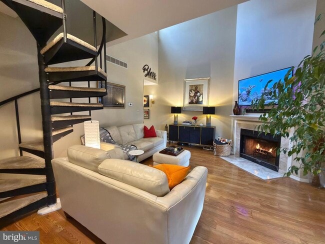 Photo - 263 Tavistock Rd