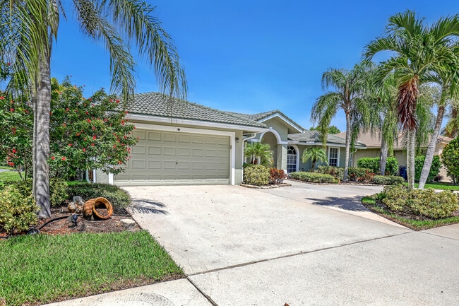 Photo - 133 Black Olive Crescent