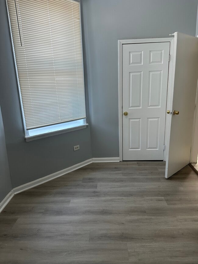 Photo - 3348 W Van Buren St Unit 1