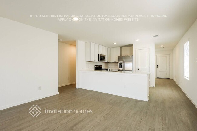 Photo - 3728 Axis Hl St