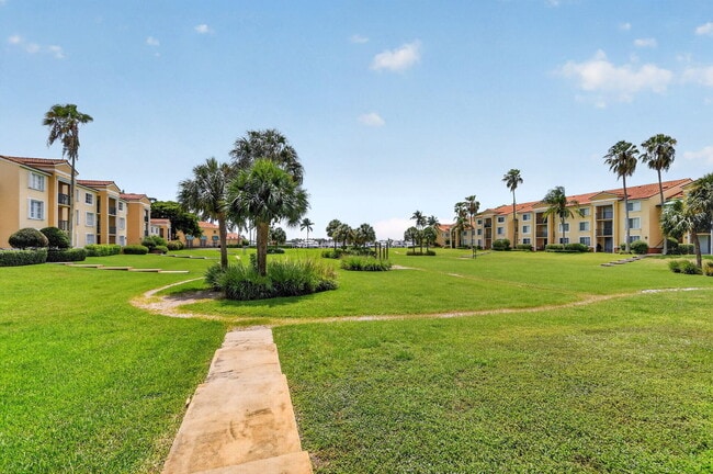 Photo - 135 Yacht Club Way Unit 204