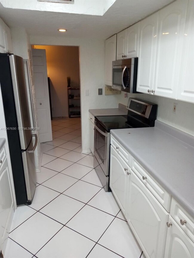 Photo - 2700 Riverside Dr Unidad 108-B