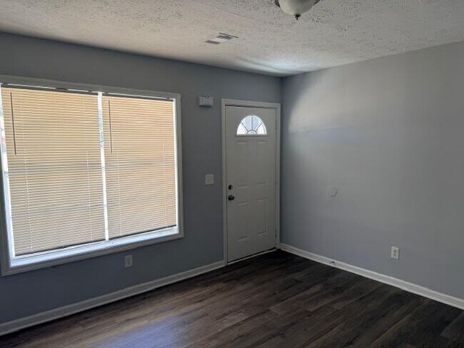 Photo - Newly Updated Duplex Unit in Riverdale