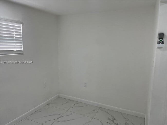 760 NE 168th St Unit 2