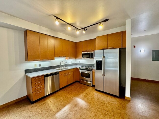 Photo - One-bedroom Condo right in the Heart of Capitol Hill!!!!!! Unit 405