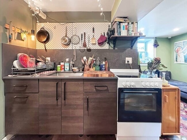 Photo - 64 Goodenough St Unidad G