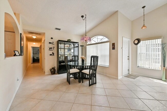 Photo - 6077 Lake Hibiscus Dr