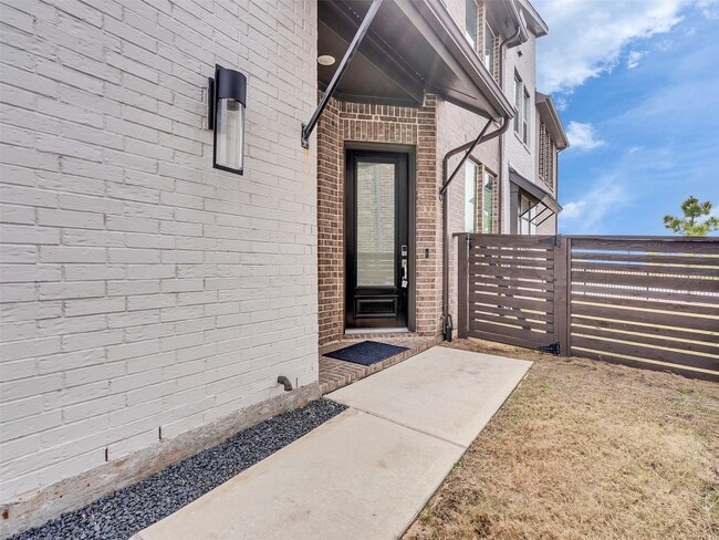 Photo - 19707 Curved Steel Dr